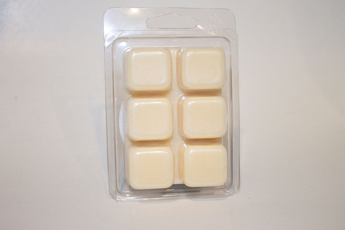 Ivory Silk - 2.5oz Soy melt cubes